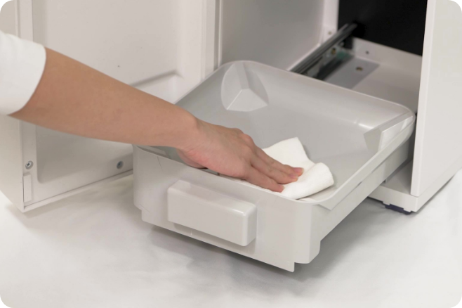 ボトル差込口(受水棒)周辺