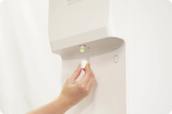 冷水・温水コック出水口